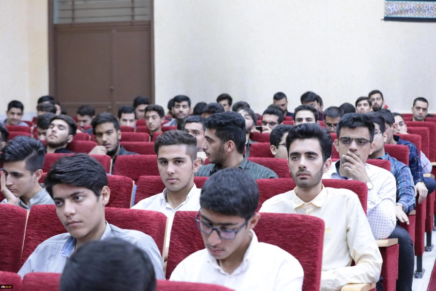 دکتر بلاغی در آیین استقبال از دانشجو معلمان جدید پسر استان تهران 4