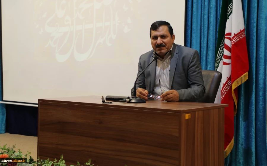 تحلیل اطلاعات در روزگار تحمیل اطلاعات و توجیه جوانان مهمترین کار است 4