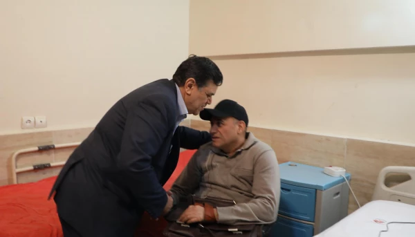 دیدار رییس دانشگاه فرهنگیان از جانبازان آسایشگاه ثارالله تهران 3