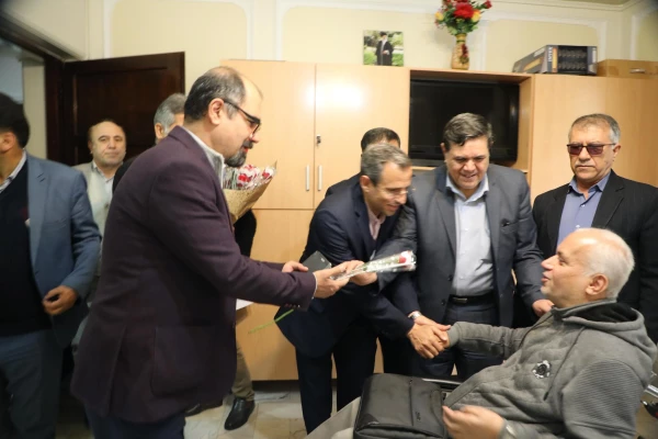 دیدار رییس دانشگاه فرهنگیان از جانبازان آسایشگاه ثارالله تهران 11