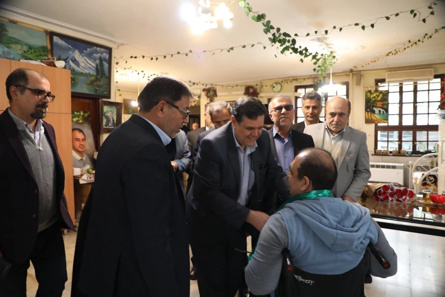 دیدار رییس دانشگاه فرهنگیان از جانبازان آسایشگاه ثارالله تهران 12