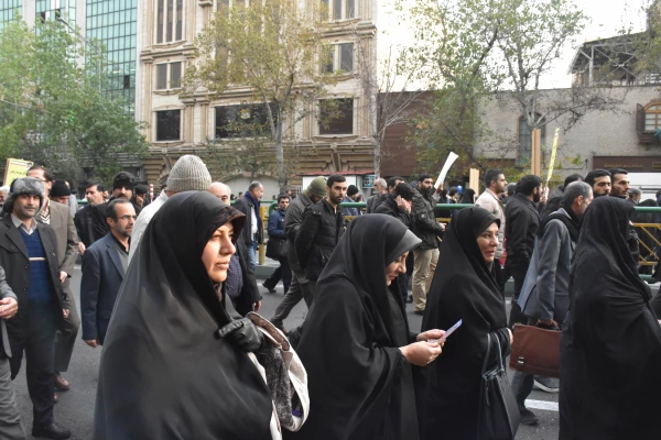 حضور با نشاط مدیران، کارکنان، استادان و دانشجویان دانشگاه فرهنگیان استان تهران در تجمع مردمی شریف تهران 5