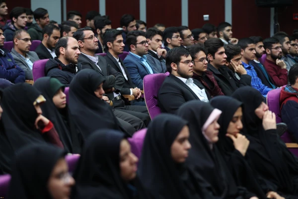 رئیس جمهور در جمع دانشجویان دانشگاه فرهنگیان : نقد دانشجو باید بی محابا و در عین حال با محتوا باشد 7