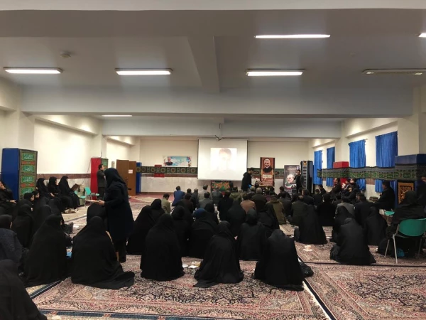 مراسم بزرگداشت و سوگواری شهادت سردار حاج قاسم سلیمانی در پردیس نسیبه 6