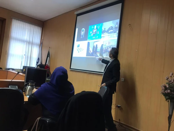 کارگاه نحوه اجرای دروس رسمی الکترونیکی اساتید استان های تهران و البرز در مدیریت امور پردیس های استان تهران  3