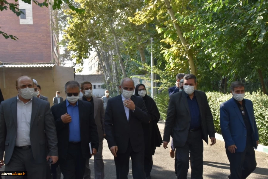 بازدید وزیر محترم آموزش وپرورش ازروندمصاحبه داوطلبان دانشگاه فرهنگیان درمرکزآموزش عالی شهیدشرافت 3