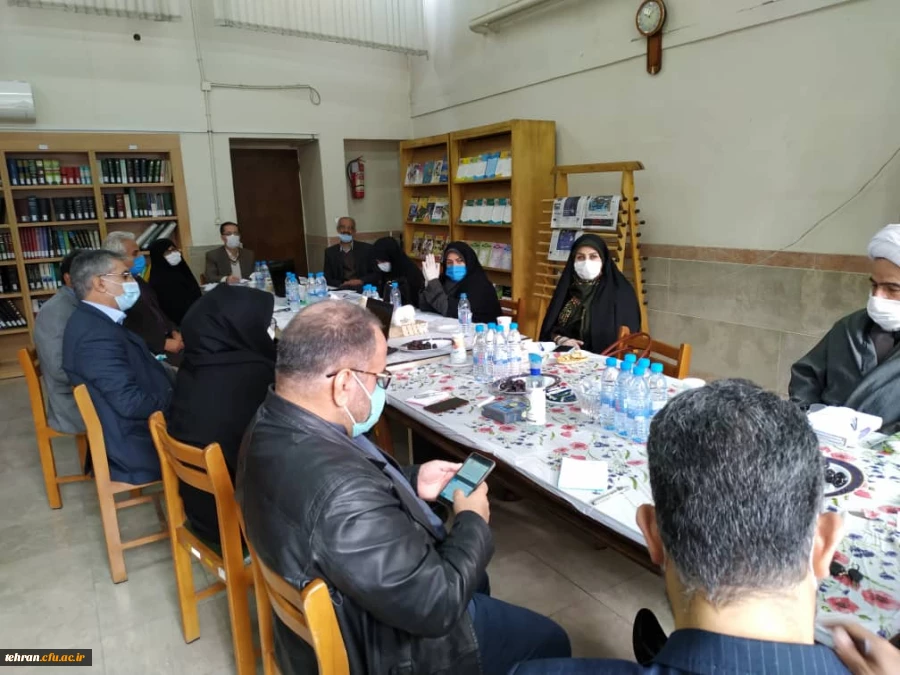 جلسه شورای مدیریت امور پردیس های استان تهران برگزار شد. 4