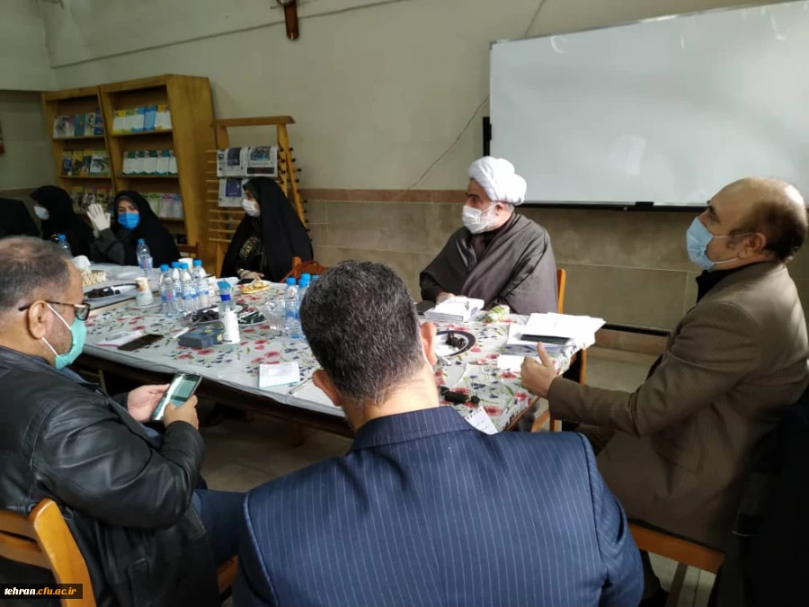 جلسه شورای مدیریت امور پردیس های استان تهران برگزار شد. 5