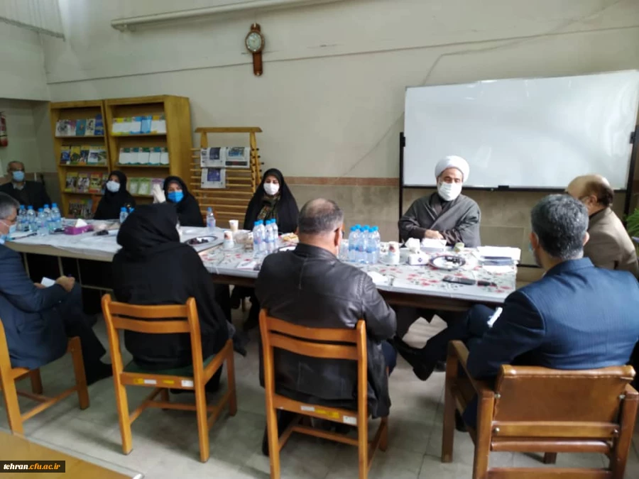 جلسه شورای مدیریت امور پردیس های استان تهران برگزار شد. 6