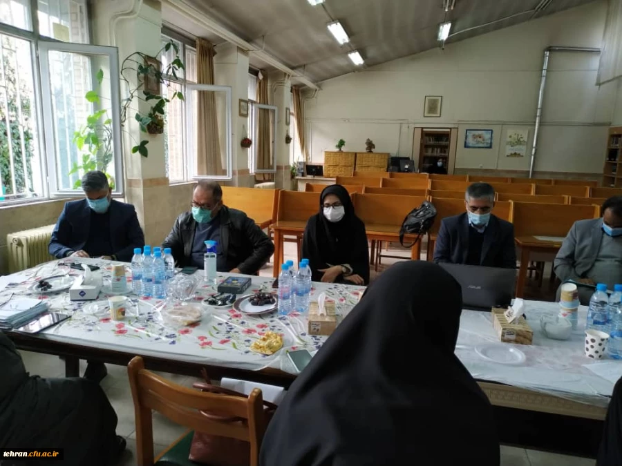 جلسه شورای مدیریت امور پردیس های استان تهران برگزار شد. 7