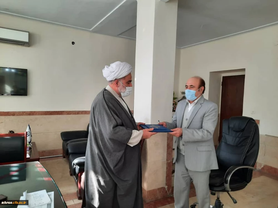 آیین تقدیر از کارکنان رزمنده و جانباز مدیریت امور پردیس های استان تهران 2