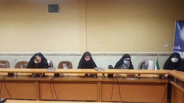 جلسه سرپرست مدیریت امور پردیس های استان تهران با دبیران شورای صنفی پردیس ها و مراکز برگزار شد. 4