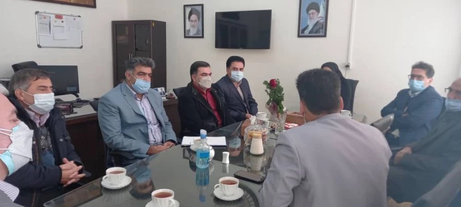 گروه نظارت و ارزیابی مدیریت امور پردیس های استان تهران از مرکز شهید شرافت بازدید کردند. 8