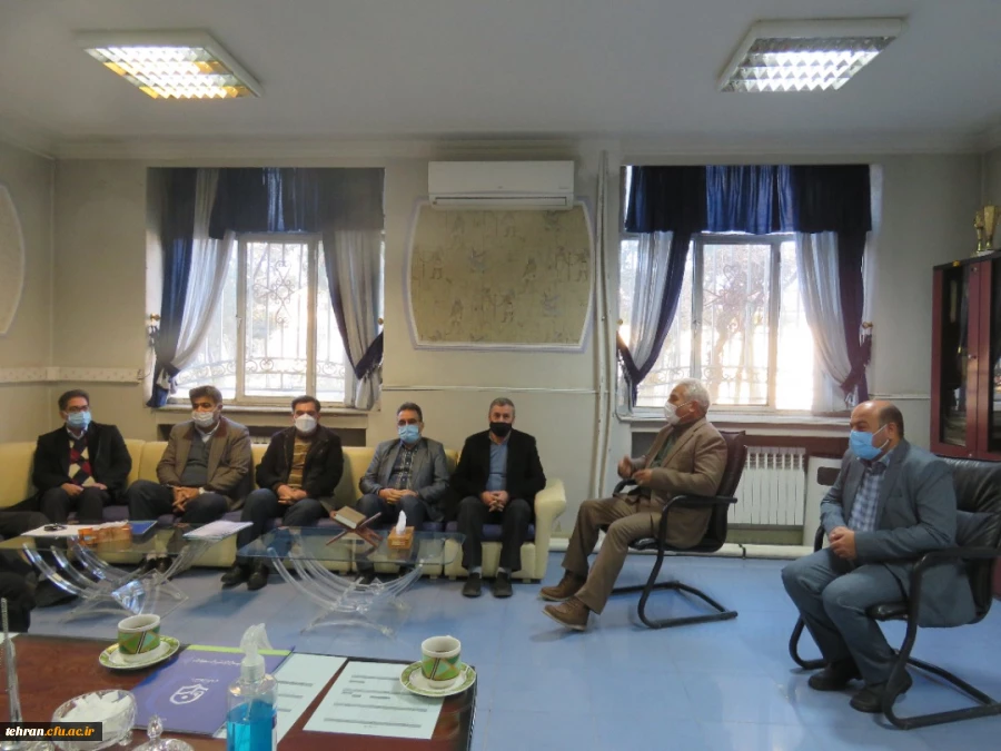 گروه نظارت و ارزیابی مدیریت امور پردیس های استان تهران از مرکز عترت بازدید کردند. 2