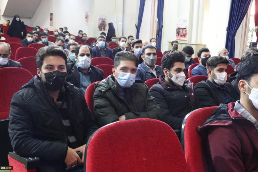 حرفه مقدس معلمی، با هیچ شغل و کسوت و جایگاهی قابل مقایسه نیست. 3