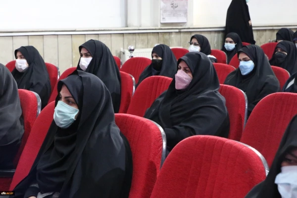 حرفه مقدس معلمی، با هیچ شغل و کسوت و جایگاهی قابل مقایسه نیست. 4