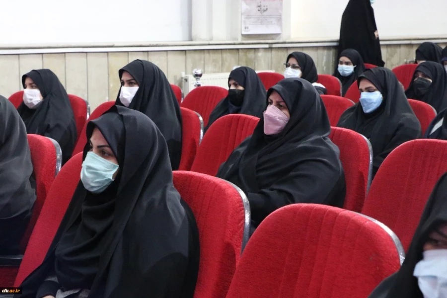 حرفه مقدس معلمی، با هیچ شغل و کسوت و جایگاهی قابل مقایسه نیست. 4