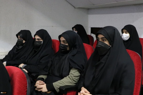 حرفه مقدس معلمی، با هیچ شغل و کسوت و جایگاهی قابل مقایسه نیست. 5