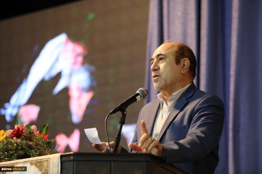 عبودیت و بندگی دو راز ماندگاری شهید سلیمانی است 2