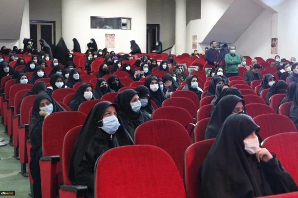 عبودیت و بندگی دو راز ماندگاری شهید سلیمانی است 11