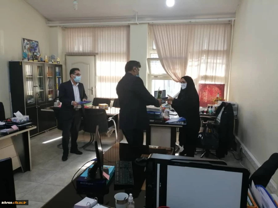 به مناسبت ولادت با سعادت حضرت فاطمه زهرا(س) روز مادر و مقام زن در مدیریت امور پردیس-های استان تهران از همکاران خانم قدردانی شد. 2