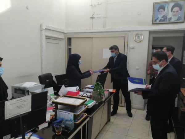 به مناسبت ولادت با سعادت حضرت فاطمه زهرا(س) روز مادر و مقام زن در مدیریت امور پردیس-های استان تهران از همکاران خانم قدردانی شد. 8