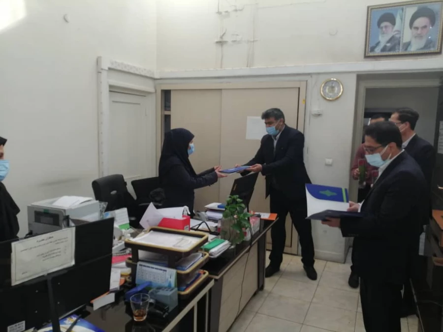 به مناسبت ولادت با سعادت حضرت فاطمه زهرا(س) روز مادر و مقام زن در مدیریت امور پردیس-های استان تهران از همکاران خانم قدردانی شد. 8