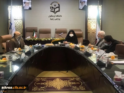 بازدید سرپرست مدیریت امور پردیس های استان تهران و هیات همراه از پردیس زینبیه