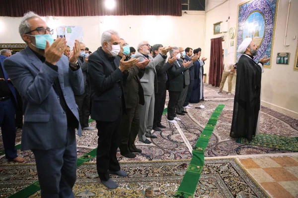 دانشجومعلمان با بهره مندی از ظرفیت لیالی قدر و تاسی از حضرت علی (ع) جهاد تبیین را سرلوحه فعالیت خود قرار دهند. 4