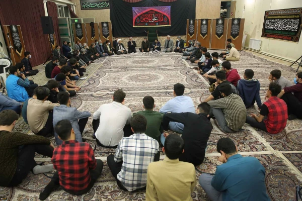 دانشجومعلمان با بهره مندی از ظرفیت لیالی قدر و تاسی از حضرت علی (ع) جهاد تبیین را سرلوحه فعالیت خود قرار دهند. 13