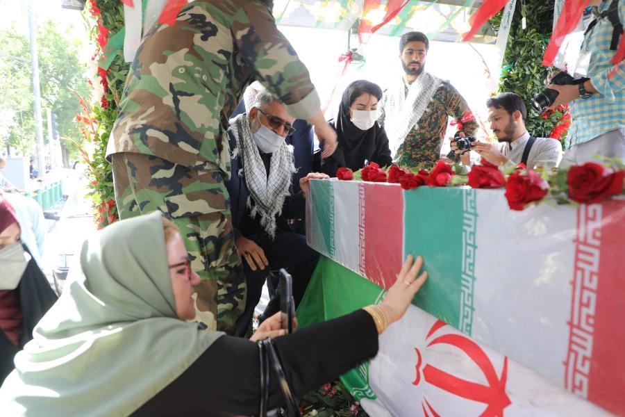 مراسم تشییع و تدفین شهید خوشنام گمنام در مرکز شهید شرافت 14