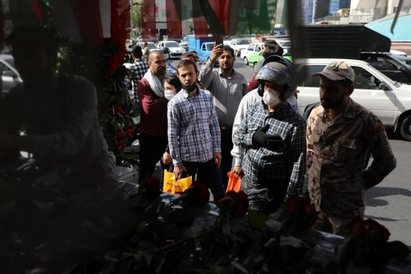 مراسم تشییع و تدفین شهید خوشنام گمنام در مرکز شهید شرافت 17