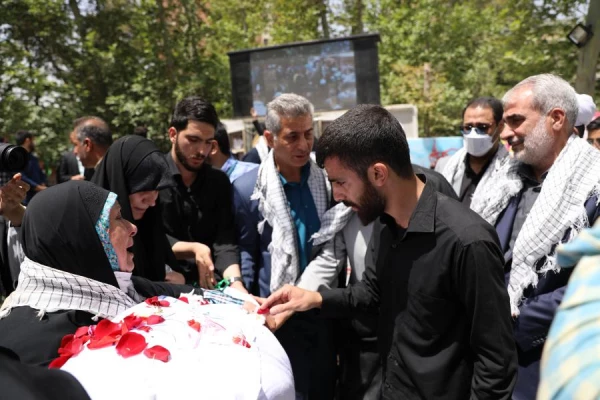 مراسم تشییع و تدفین شهید خوشنام گمنام در مرکز شهید شرافت 47