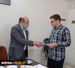 اهدای ابلاغ رسمی اعضای منتخب شورای صنفی دانشجویی پردیس شهید مفتح شهرری 4