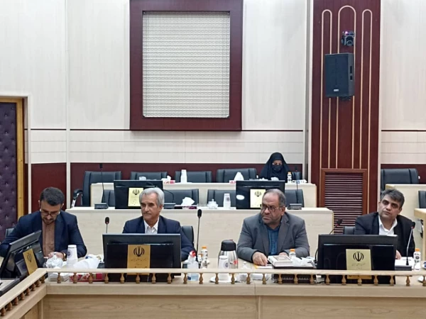 موضوعی را هم سطح با تربیت معلم سراغ ندارم. 4