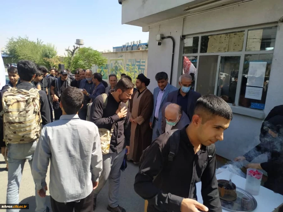 اعزام اولین کاروان دانشجویی دانشگاه فرهنگیان استان تهران به مراسم پیاده روی اربعین 4