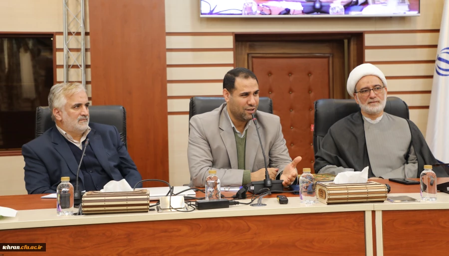 نشست صمیمی رئیس دانشگاه فرهنگیان با دانشجو معلمان امور تربیتی و مشاوره پردیس شهید چمران 2