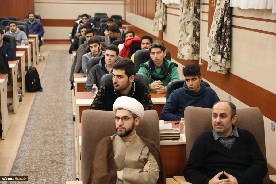 نشست صمیمی رئیس دانشگاه فرهنگیان با دانشجو معلمان امور تربیتی و مشاوره پردیس شهید چمران 4