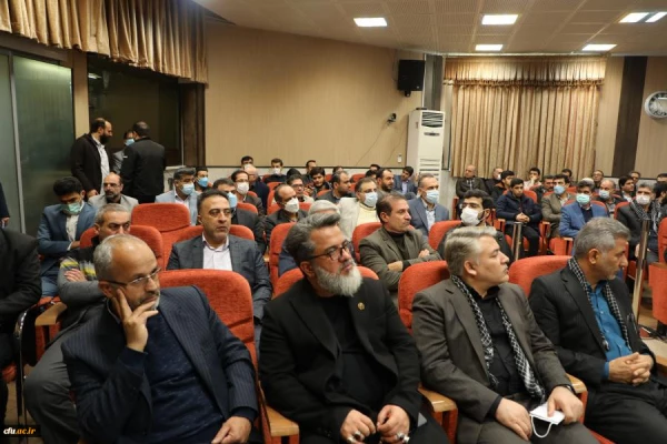 حضور مدیران، استادان، کارکنان و دانشجویان دانشگاه فرهنگیان استان تهران در آیین گرامیداشت سومین سالکرد شهادت شهید سلیمانی در سازمان مرکزی 7