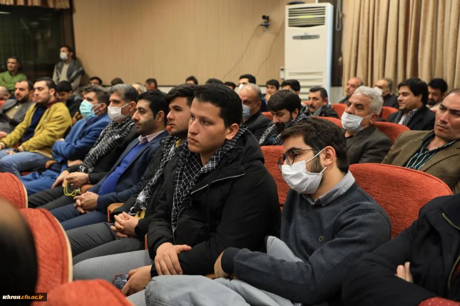 حضور مدیران، استادان، کارکنان و دانشجویان دانشگاه فرهنگیان استان تهران در آیین گرامیداشت سومین سالکرد شهادت شهید سلیمانی در سازمان مرکزی 10