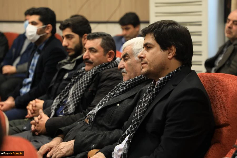 حضور مدیران، استادان، کارکنان و دانشجویان دانشگاه فرهنگیان استان تهران در آیین گرامیداشت سومین سالکرد شهادت شهید سلیمانی در سازمان مرکزی 11