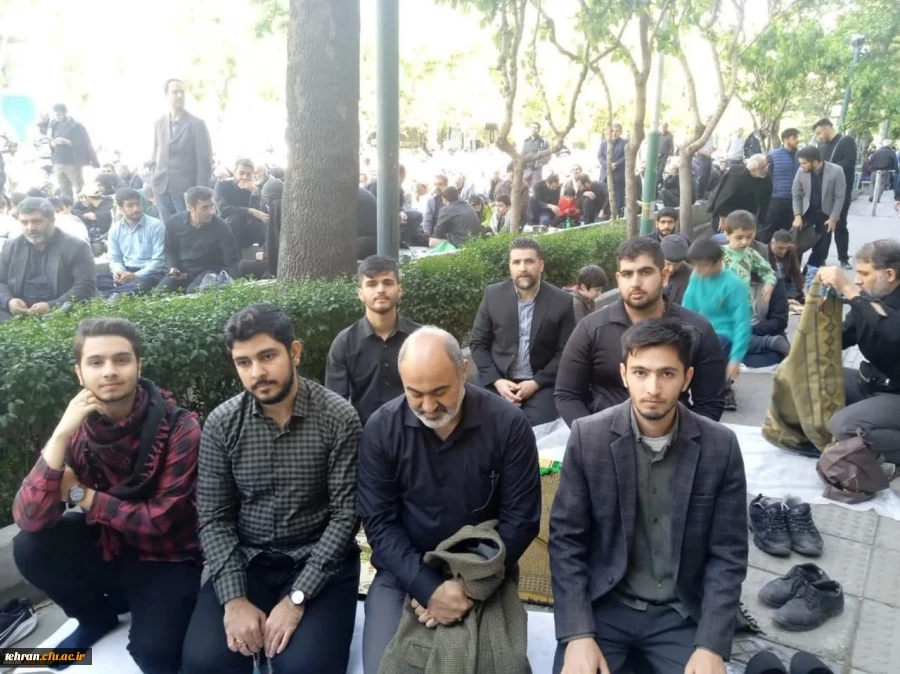 حضور استادان، دانشجویان و کارکنان مرکز آموزش عالی شهدای مکه در راه پیمایی روز قدس 3