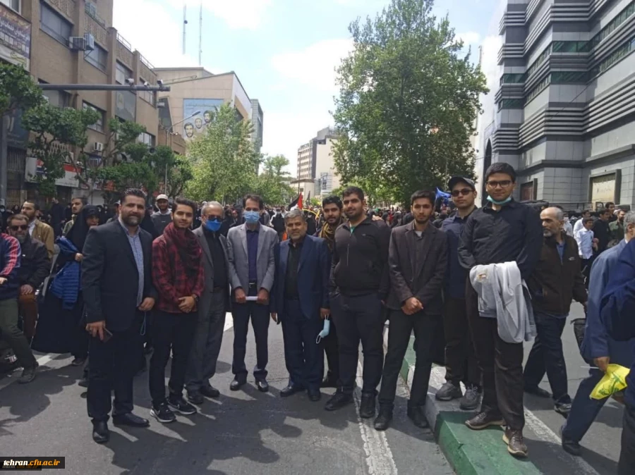 حضور استادان، دانشجویان و کارکنان مرکز آموزش عالی شهدای مکه در راه پیمایی روز قدس 5