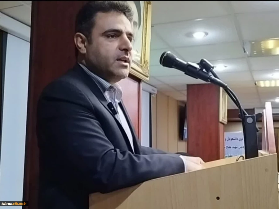 برگزاری مراسم اختتامیه اولین  اردوی زیارتی معرفتی دانشجو معلمان استان تهران با حضور دانشجویان پردیس شهید مفتح شهر ری  در سالن همایش های مجتمع فرهنگی آموزشی جواد الائمه (ع) با حضور استاد رحیم پور ازغدی؛ عضو شورای عالی انقلاب فرهنگی 4