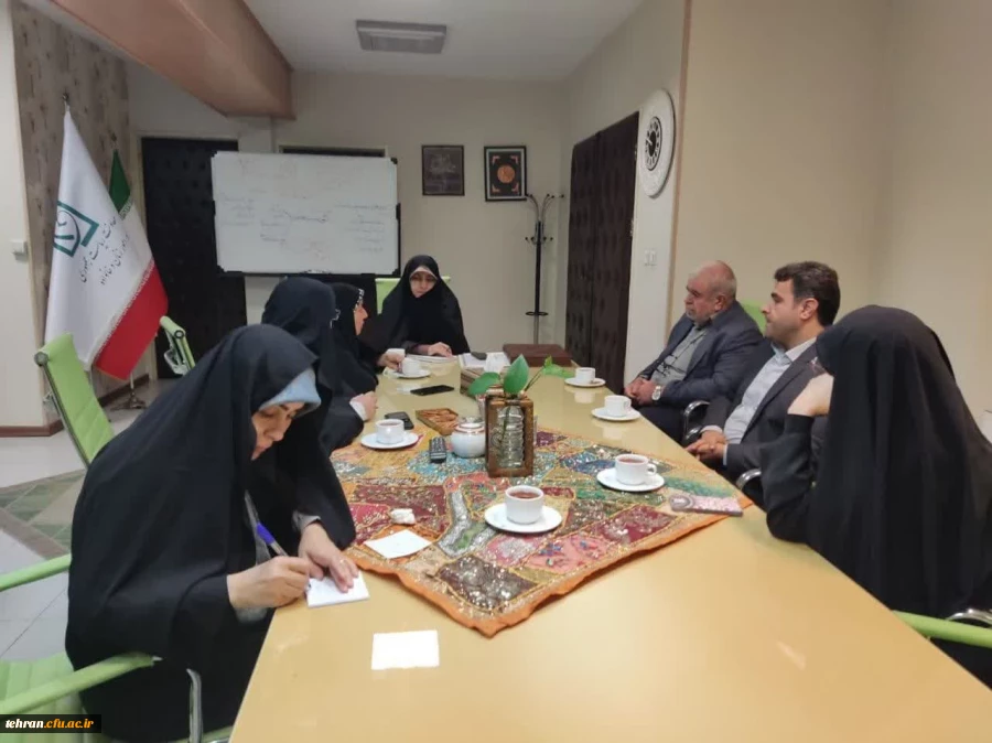 دیدار با خانم دکتر خزعلی، معاون محترم رئیس جمهور در امور زنان و خانواده 2