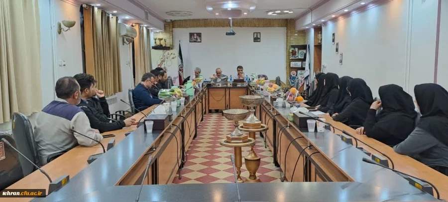 برگزاری نشست صمیمی سرپرست مدیریت امور پردیس های استان تهران و معاونین با کارکنان شریف مرکز آموزش عالی عترت واوان 2