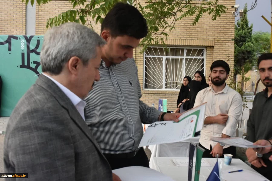 بازدید دکتر میرمعینی از مراحل پذیرش برگزیدگان مرحله کشوری جشنواره تدریس برتر