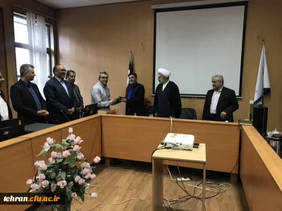 با حکم سرپرست دانشگاه فرهنگیان استان تهران:

وحید نقدی سرپرست مرکزآموزش عالی شهدای مکه شد