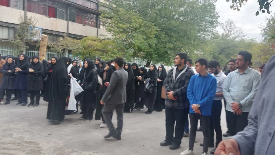 حضور اساتید و کارکنان دانشگاه فرهنگیان تهران در مراسم راهپیمایی 13 آبان 6