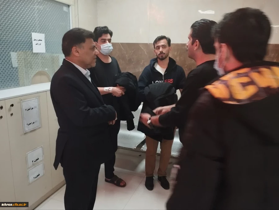 در حال حاضر حال عمومی تمامی دانشجویان مساعد است

 4